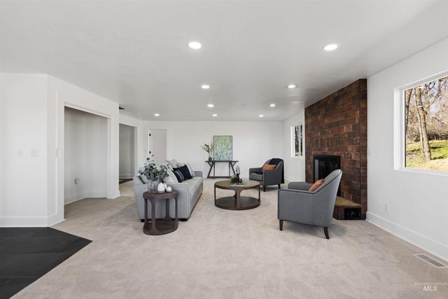 29862 Emmett Rd, Caldwell, ID 83607