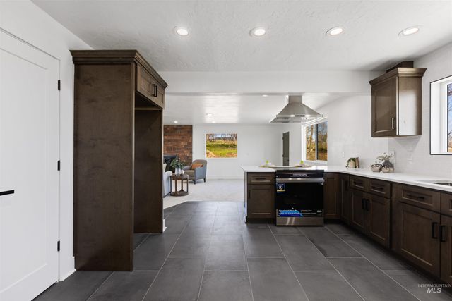 29862 Emmett Rd, Caldwell, ID 83607