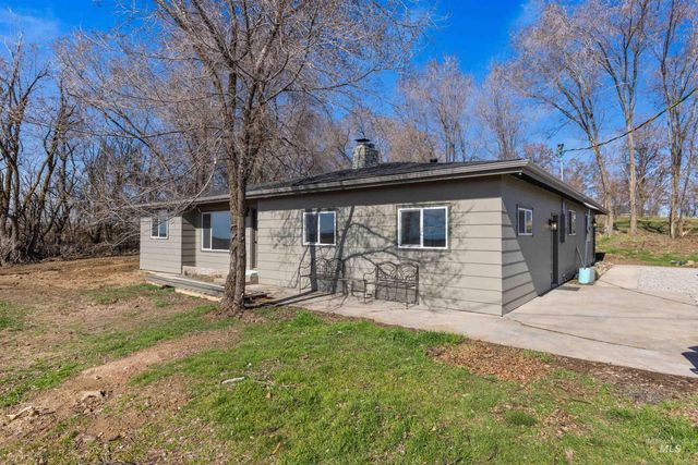 29862 Emmett Rd, Caldwell, ID 83607