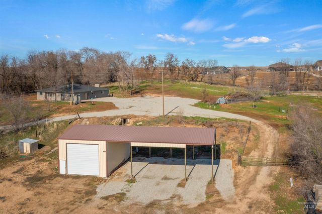 29862 Emmett Rd, Caldwell, ID 83607