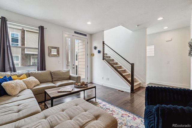 15763 E Broncos Place, Englewood, CO 80112