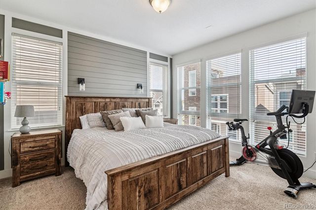 15763 E Broncos Place, Englewood, CO 80112