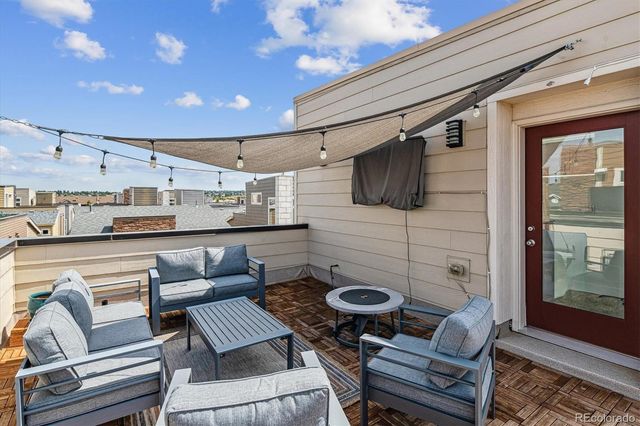 15763 E Broncos Place, Englewood, CO 80112