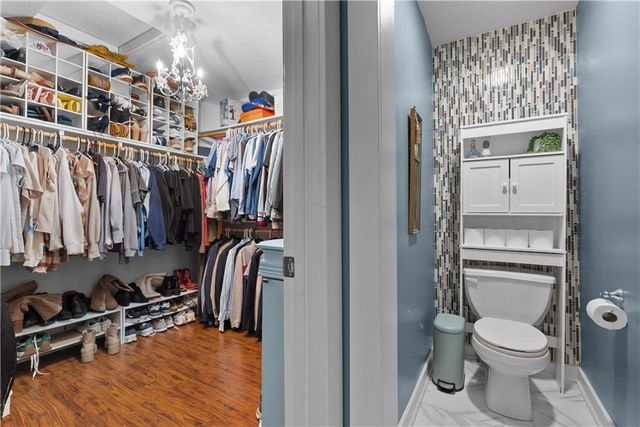 5715 NE SAPPHIRE Place, Lee's Summit, MO 64064