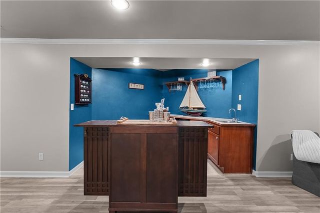 5715 NE SAPPHIRE Place, Lee's Summit, MO 64064