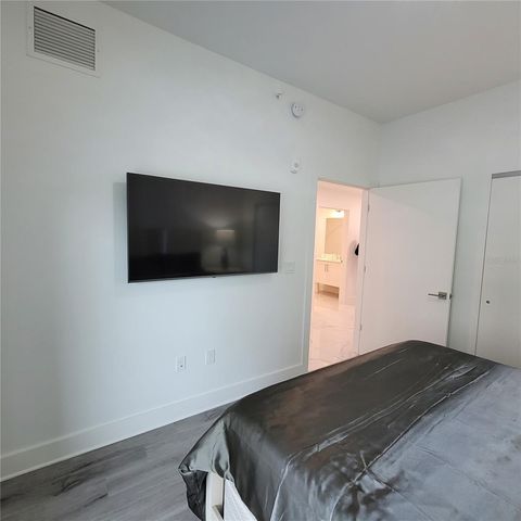 415 ISLAND WAY 206, Clearwater Beach, FL 33767