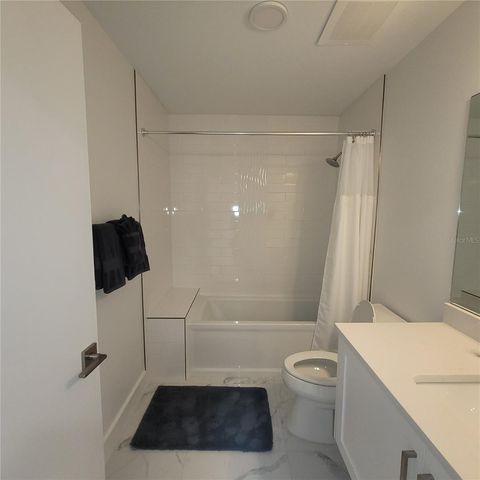 415 ISLAND WAY 206, Clearwater Beach, FL 33767
