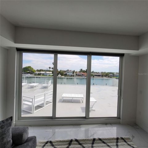 415 ISLAND WAY 206, Clearwater Beach, FL 33767
