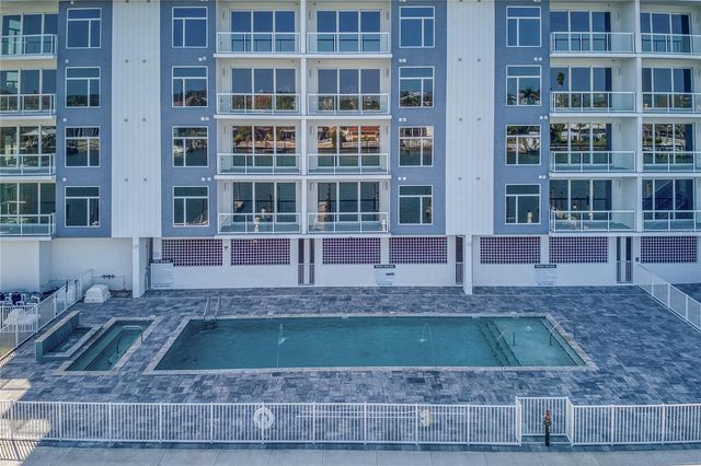 415 ISLAND WAY 206, Clearwater Beach, FL 33767
