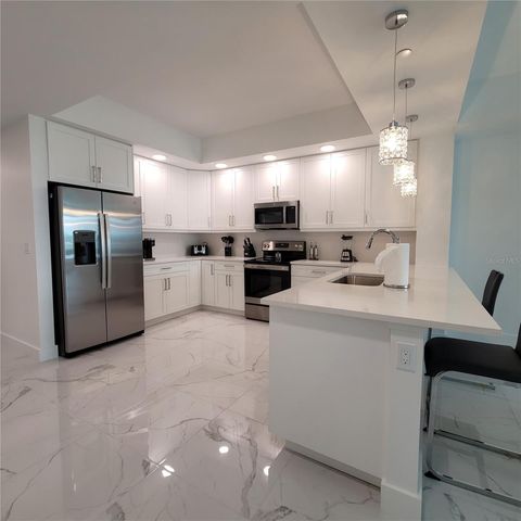 415 ISLAND WAY 206, Clearwater Beach, FL 33767