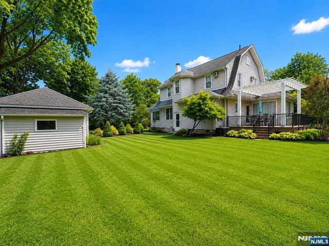 431 Maitland Avenue, Teaneck, NJ 07666