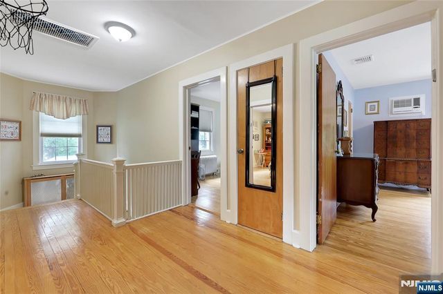 431 Maitland Avenue, Teaneck, NJ 07666