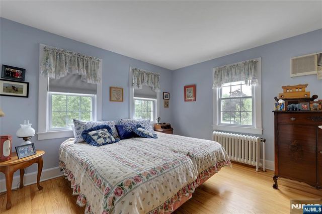 431 Maitland Avenue, Teaneck, NJ 07666