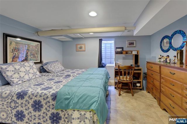 431 Maitland Avenue, Teaneck, NJ 07666