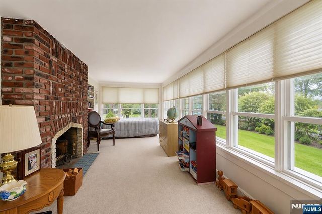 431 Maitland Avenue, Teaneck, NJ 07666