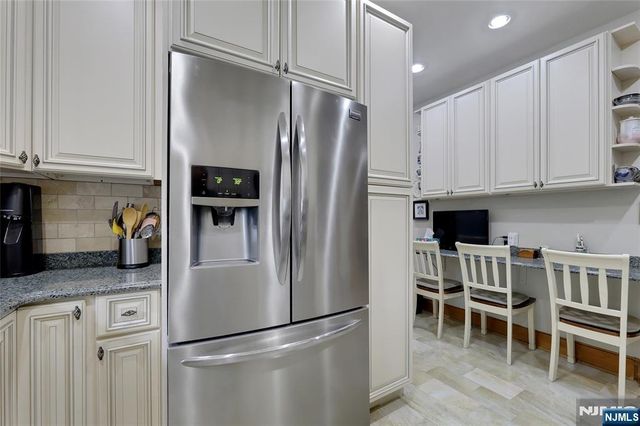 431 Maitland Avenue, Teaneck, NJ 07666