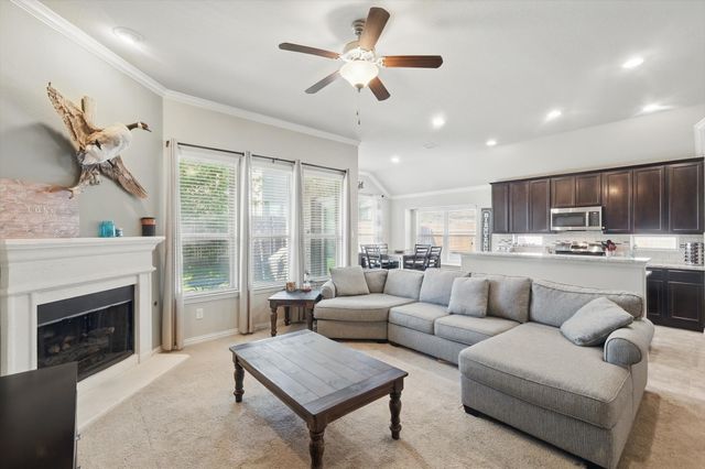 1325 Zanna Grace Way, Fort Worth, TX 76052