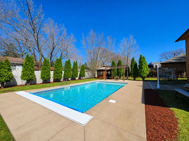 2143 128th Lane NW, Coon Rapids, MN 55448