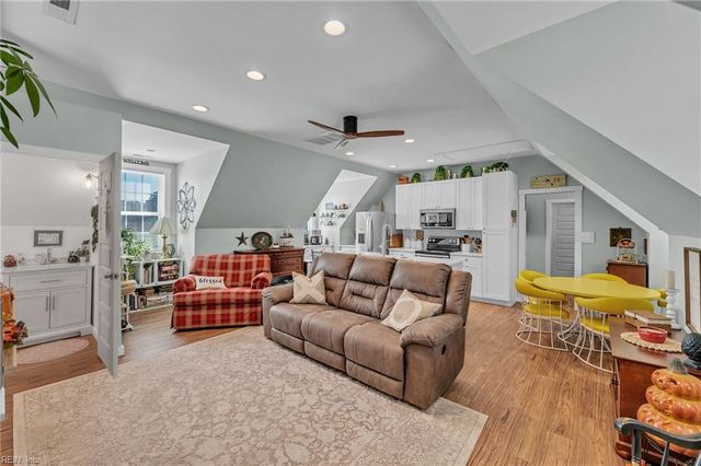 1139 Princess Anne RD, Virginia Beach, VA 23457