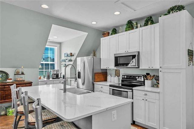 1139 Princess Anne RD, Virginia Beach, VA 23457
