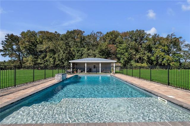 1139 Princess Anne RD, Virginia Beach, VA 23457