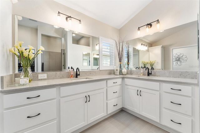 2015 DAGENAIS WAY, The Villages, FL 32163