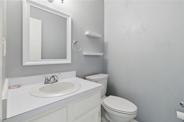 105 Spring Lake Court 203, Vero Beach, FL 32962