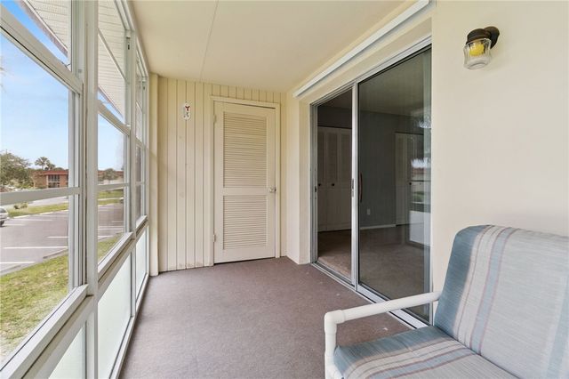 105 Spring Lake Court 203, Vero Beach, FL 32962