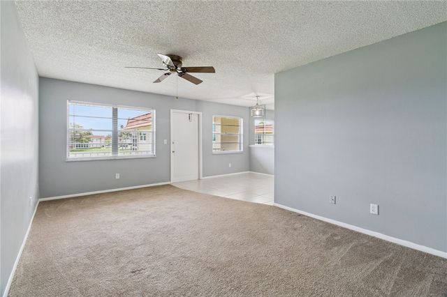 105 Spring Lake Court 203, Vero Beach, FL 32962