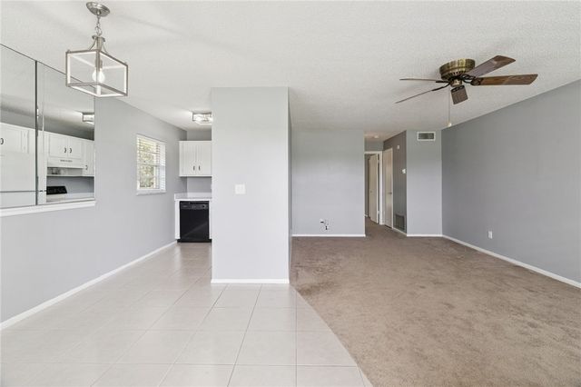 105 Spring Lake Court 203, Vero Beach, FL 32962