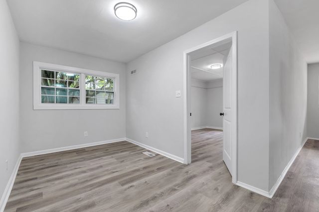 2131 Oxford Road, Tallahassee, FL 32304