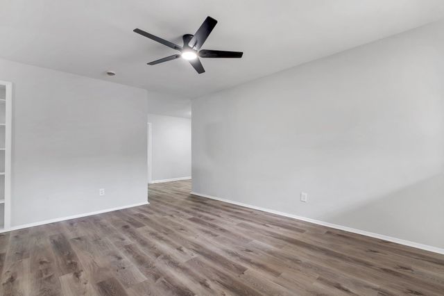 2131 Oxford Road, Tallahassee, FL 32304