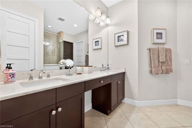 7026 Dominica DR, Naples, FL 34113