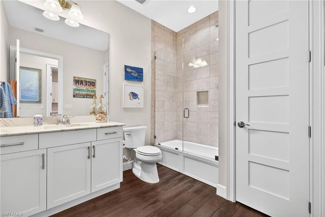 7026 Dominica DR, Naples, FL 34113