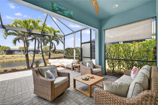 7026 Dominica DR, Naples, FL 34113