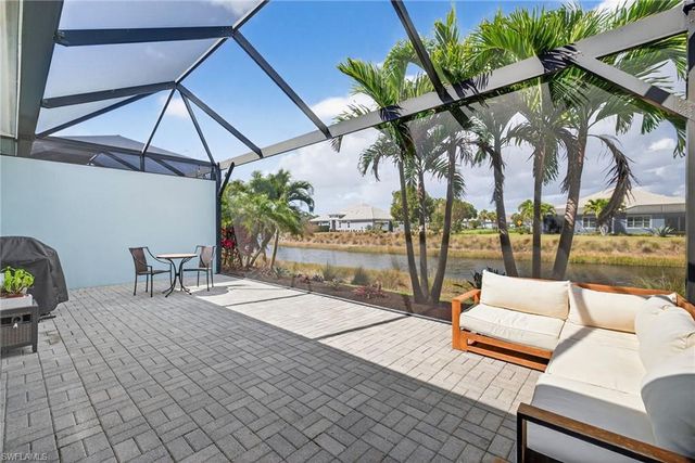 7026 Dominica DR, Naples, FL 34113