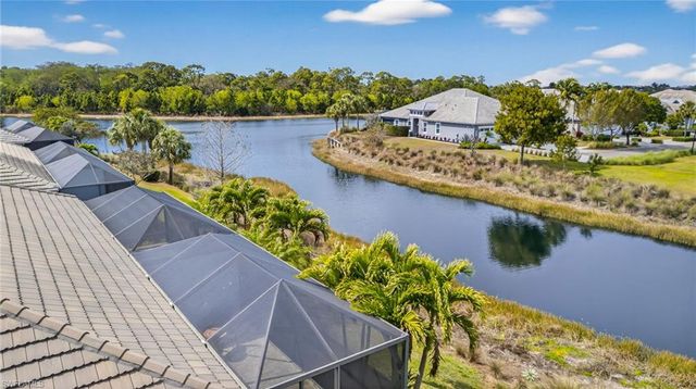 7026 Dominica DR, Naples, FL 34113