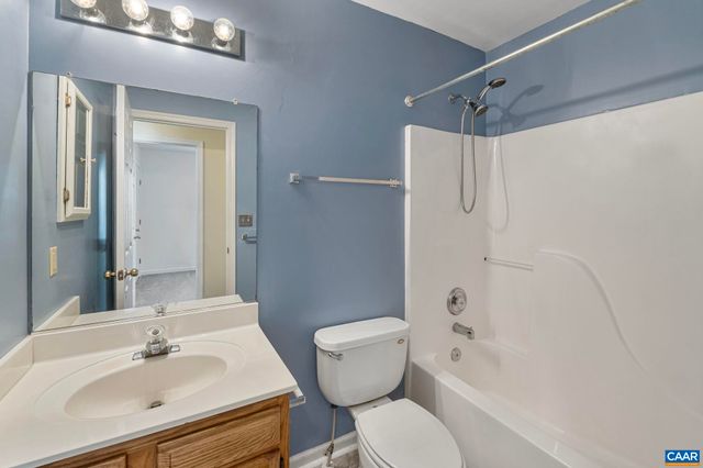 7 RIVERSIDE DR, Palmyra, VA 22963