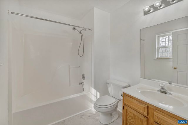 7 RIVERSIDE DR, Palmyra, VA 22963