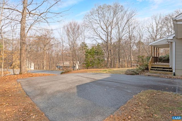 7 RIVERSIDE DR, Palmyra, VA 22963