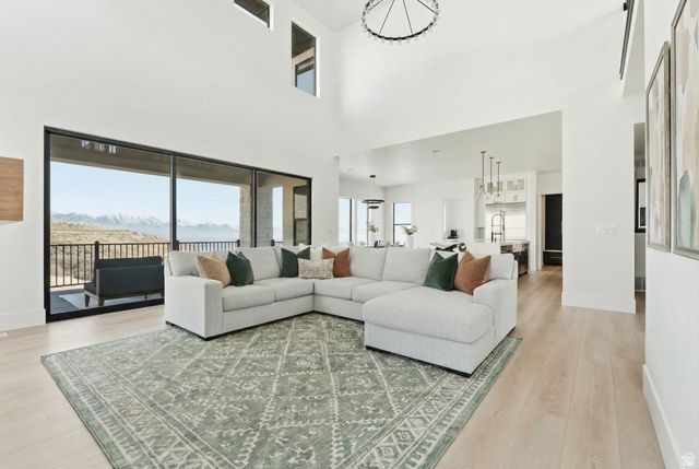 1109 W AUTUMN VIEW CIR, Lehi, UT 84048