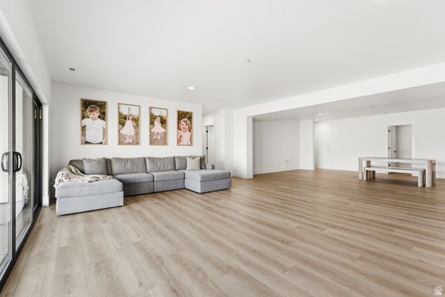 1109 W AUTUMN VIEW CIR, Lehi, UT 84048