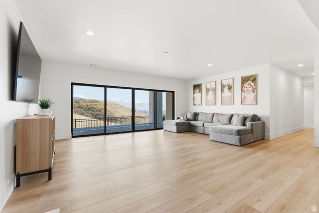 1109 W AUTUMN VIEW CIR, Lehi, UT 84048