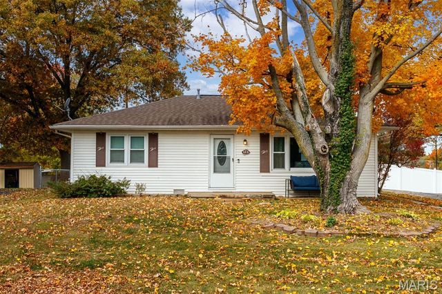 123 Lowell Court, Shiloh, IL 62269