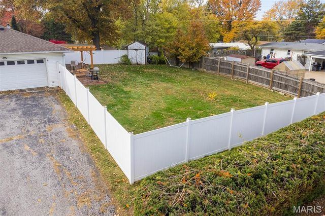 123 Lowell Court, Shiloh, IL 62269