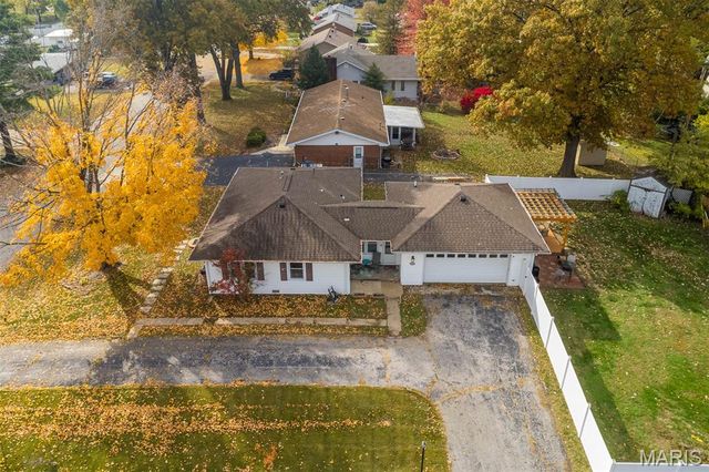 123 Lowell Court, Shiloh, IL 62269