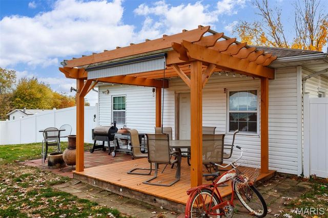 123 Lowell Court, Shiloh, IL 62269