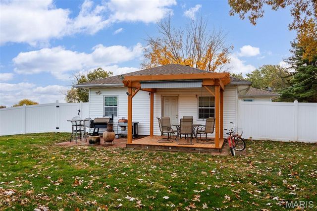 123 Lowell Court, Shiloh, IL 62269