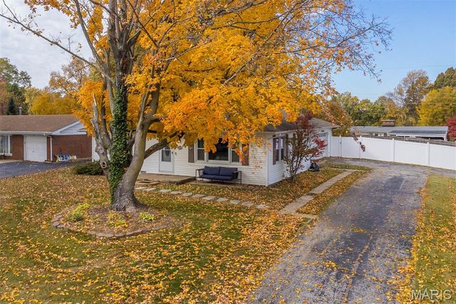 123 Lowell Court, Shiloh, IL 62269