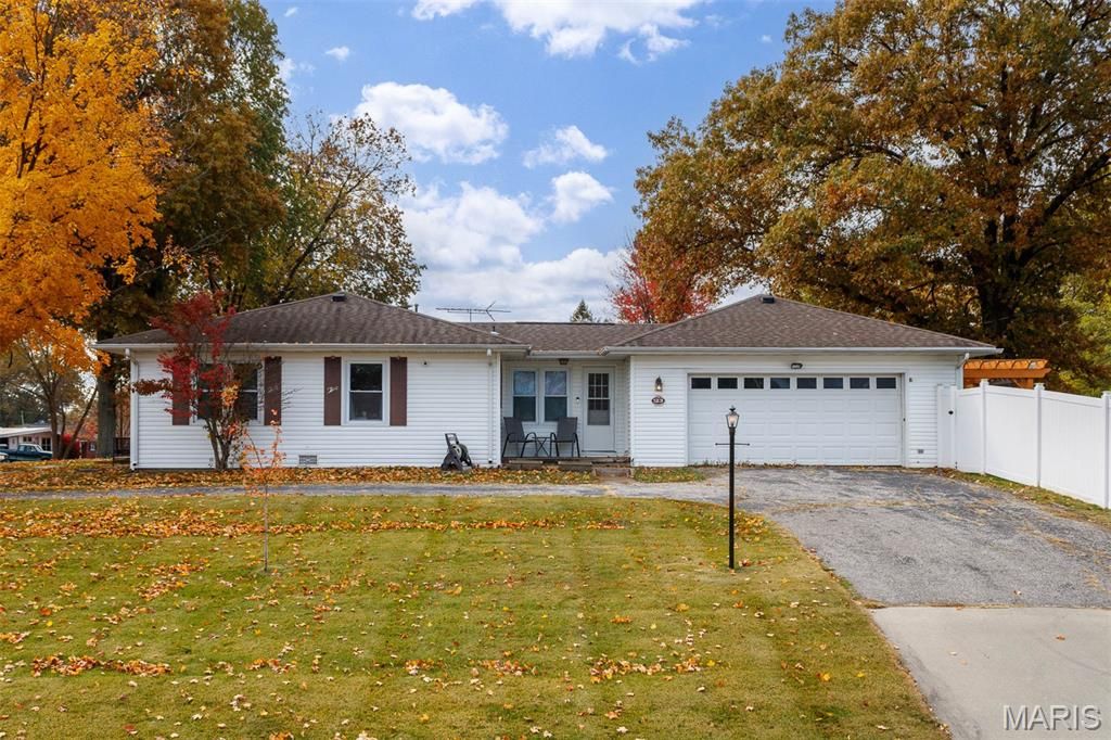 123 Lowell Court, Shiloh, IL 62269